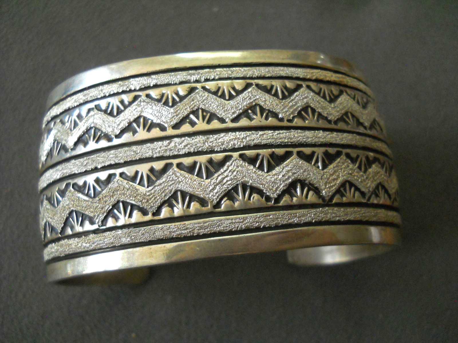 SECATERO Native American Navajo Sterling Silver Textured & Stamped Cuff Bracelet