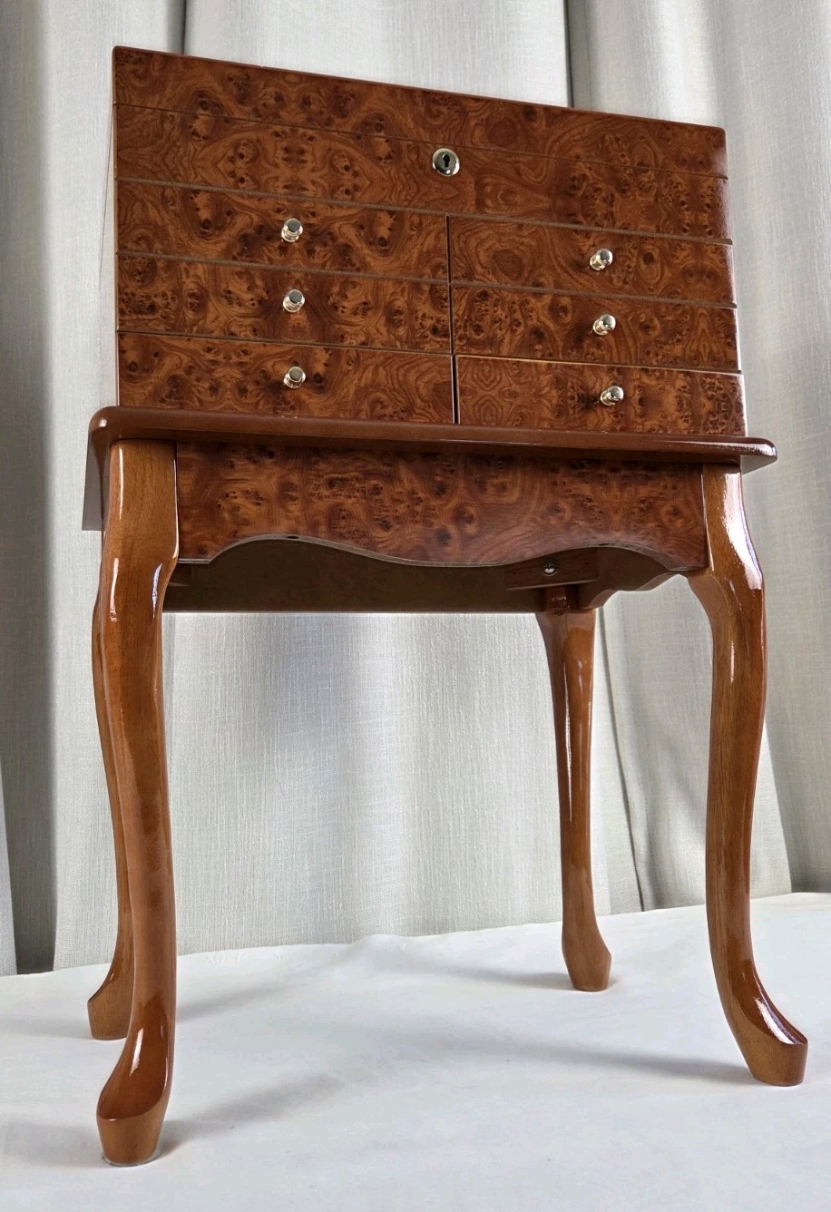 VTG Burl Cedar Wood Cigar Humidor Cabinet Freestanding Cabriol Curved Legs VTG Burl Cedar Wood Cigar Humidor Cabinet Freestanding Cabriol Curved Legs