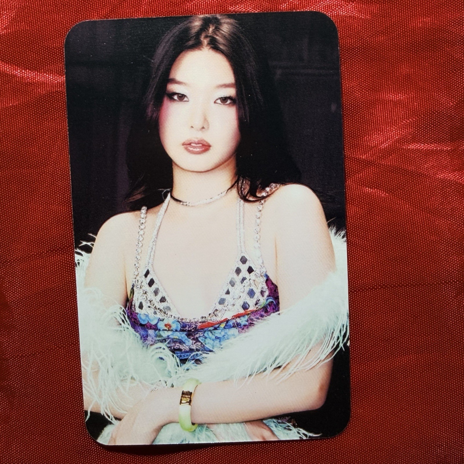 Yoonchae KATSEYE CHAOTIC QUEEN K-Pop Idol Photo girl Card Snow Fox Yoonchae KATSEYE CHAOTIC QUEEN K-Pop Idol Photo girl Card Snow Fox