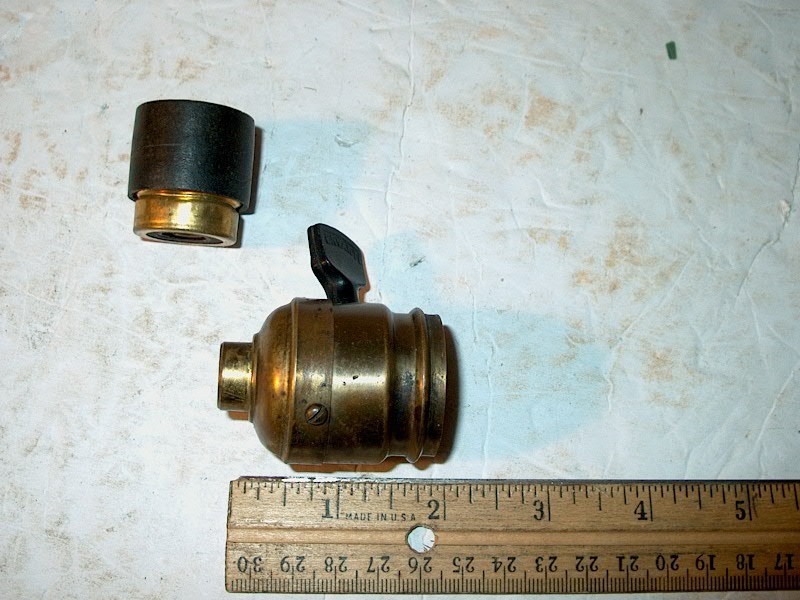 Antique 1905-era Edison short socket Bryant paddle w/ adapter for standard bulbs
