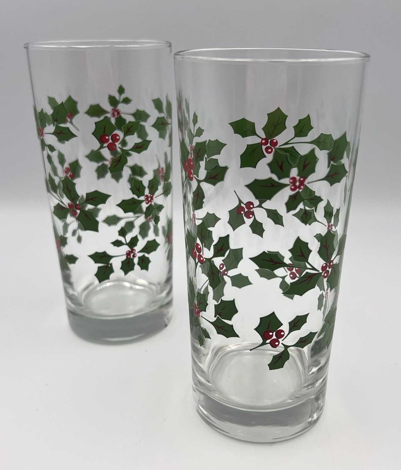 Set Of 2 Vintage Libbey Holly Berry Christmas Holiday 12 oz Tumblers Made In USA Set Of 2 Vintage Libbey Holly Berry Christmas Holiday 12 oz Tumblers Made In USA