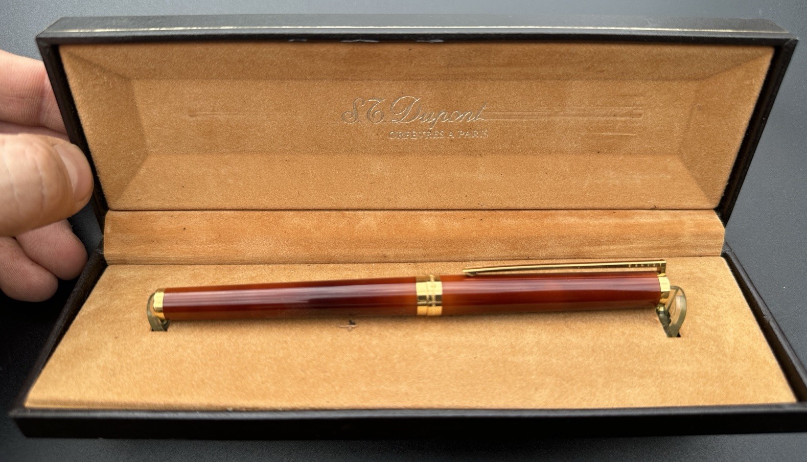 S.T. Dupont Classic Fountain Pen 18K Nib Brown Laque De Chine Vermeil Trim