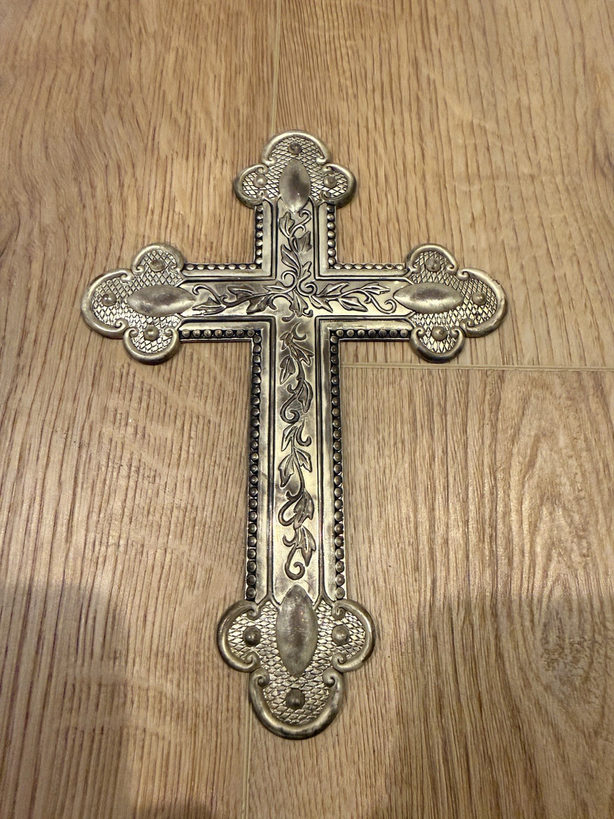 International Silver Co Silverplated Wall Cross Hanging Religious Decor 8in