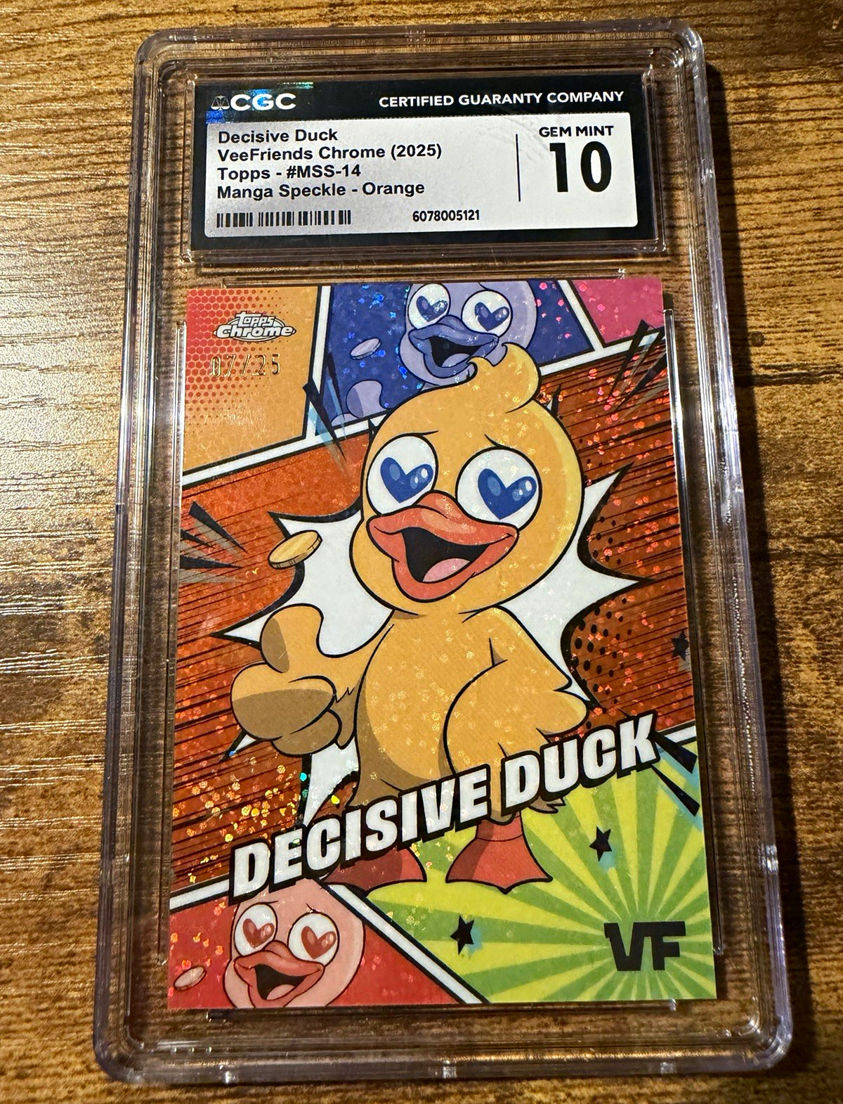 Topps VeeFriends 2025 Decisive Duck MSS-14 Manga Speckle Orange 1/25 CGC 10