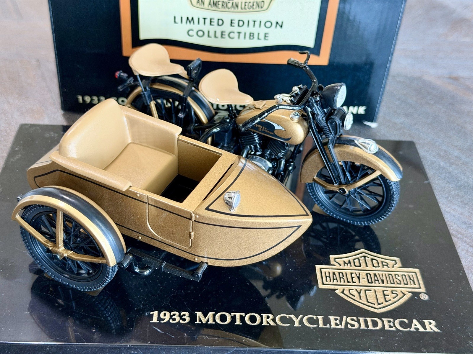 RARE HARLEY DAVIDSON 1933 MOTORCYCLE SIDECAR BANK ULTRA ED MARBLE BASE 2209/3000