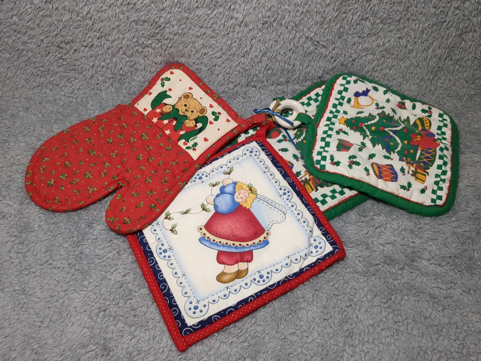 Lot Of 4 Vintage 90s Christmas Potholders