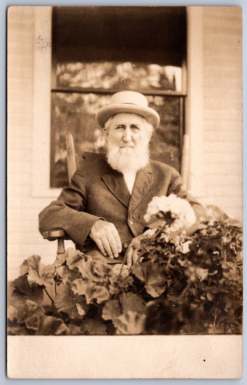 K41/ Interesting RPPC Postcard Americana c1910 People Bearded Man Chair 1