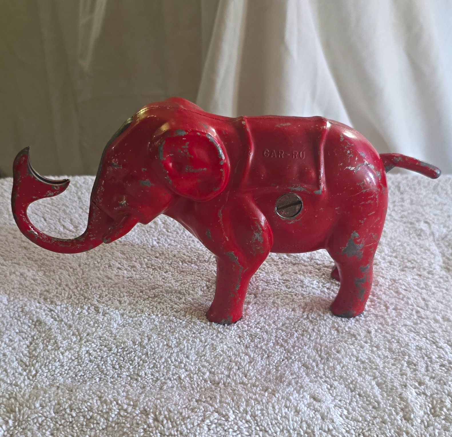 Vintage GAR-RU Red Cast Iron Elephant Bank RU-GAR COMPANY Vintage GAR-RU Red Cast Iron Elephant Bank RU-GAR COMPANY