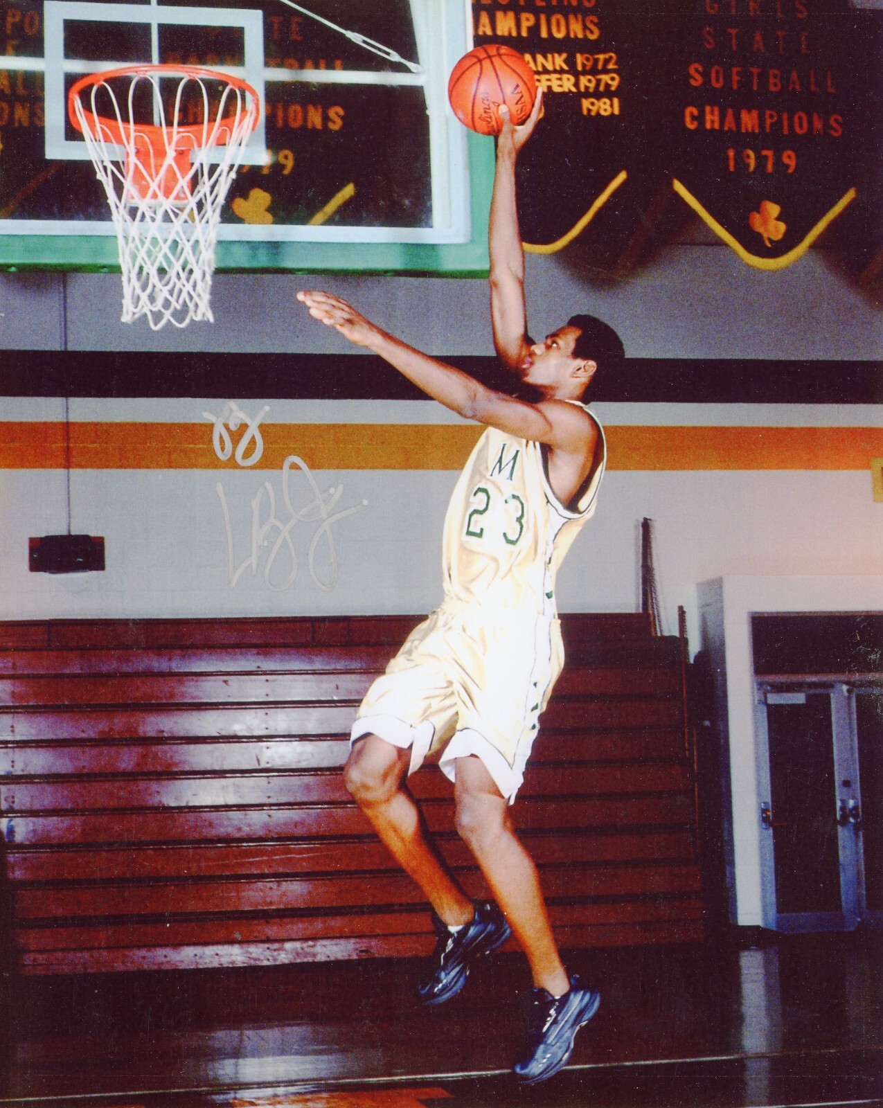 LeBron James ~ Signed Autographed 2002 High School Photo Auto ~ JSA LOA LeBron James ~ Signed Autographed 2002 High School Photo Auto ~ JSA LOA