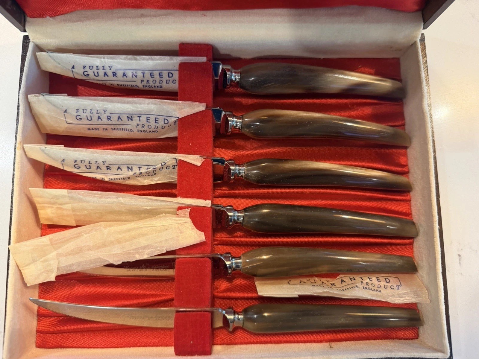 Vintage Lewis Rose & Co. Sheffield Buffalo Horn 6 Pc Steak Knife Set Pristine Vintage Lewis Rose & Co. Sheffield Buffalo Horn 6 Pc Steak Knife Set Pristine