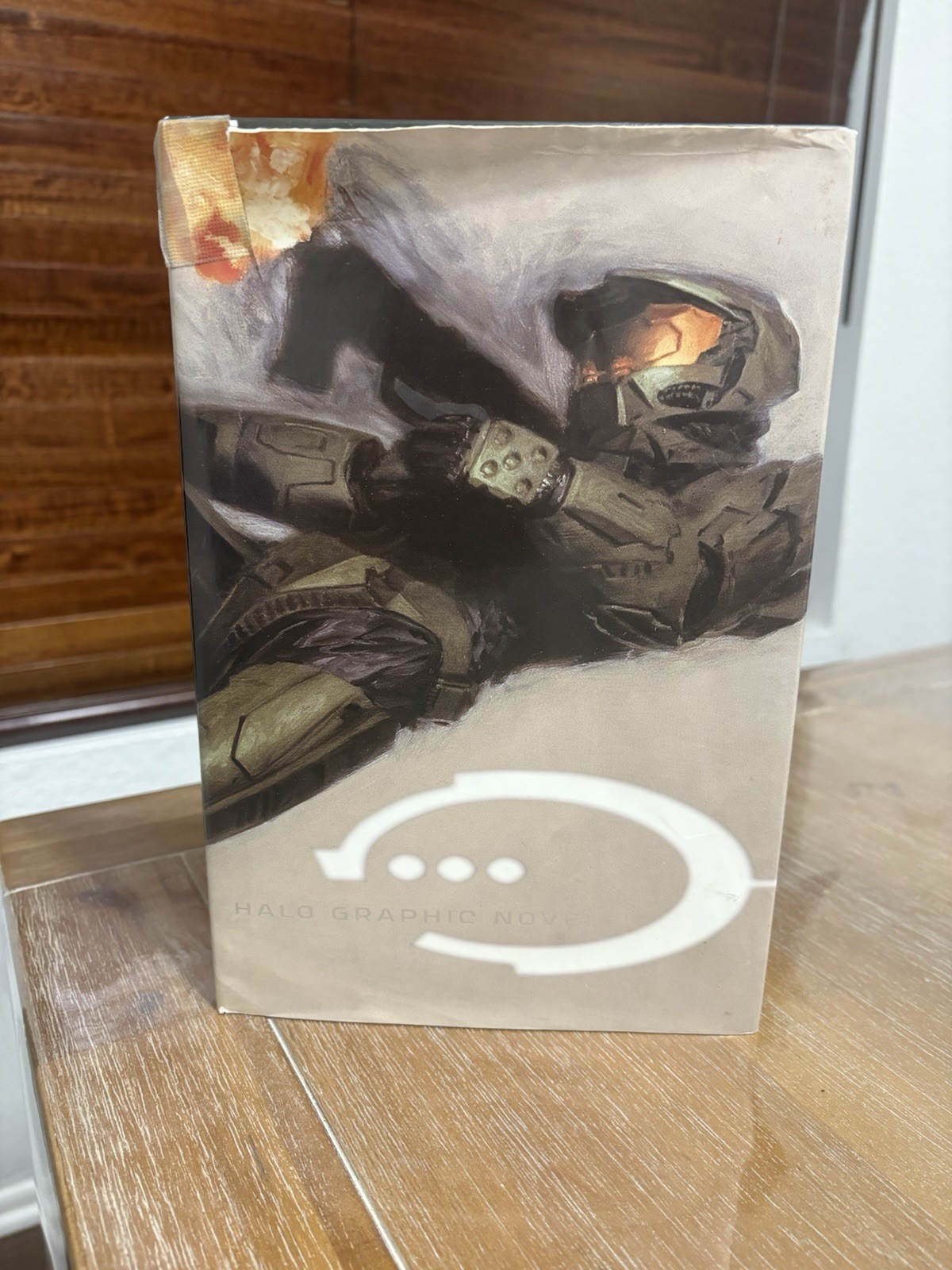 Halo Graphic Novel Marvel 2006 ripped cover