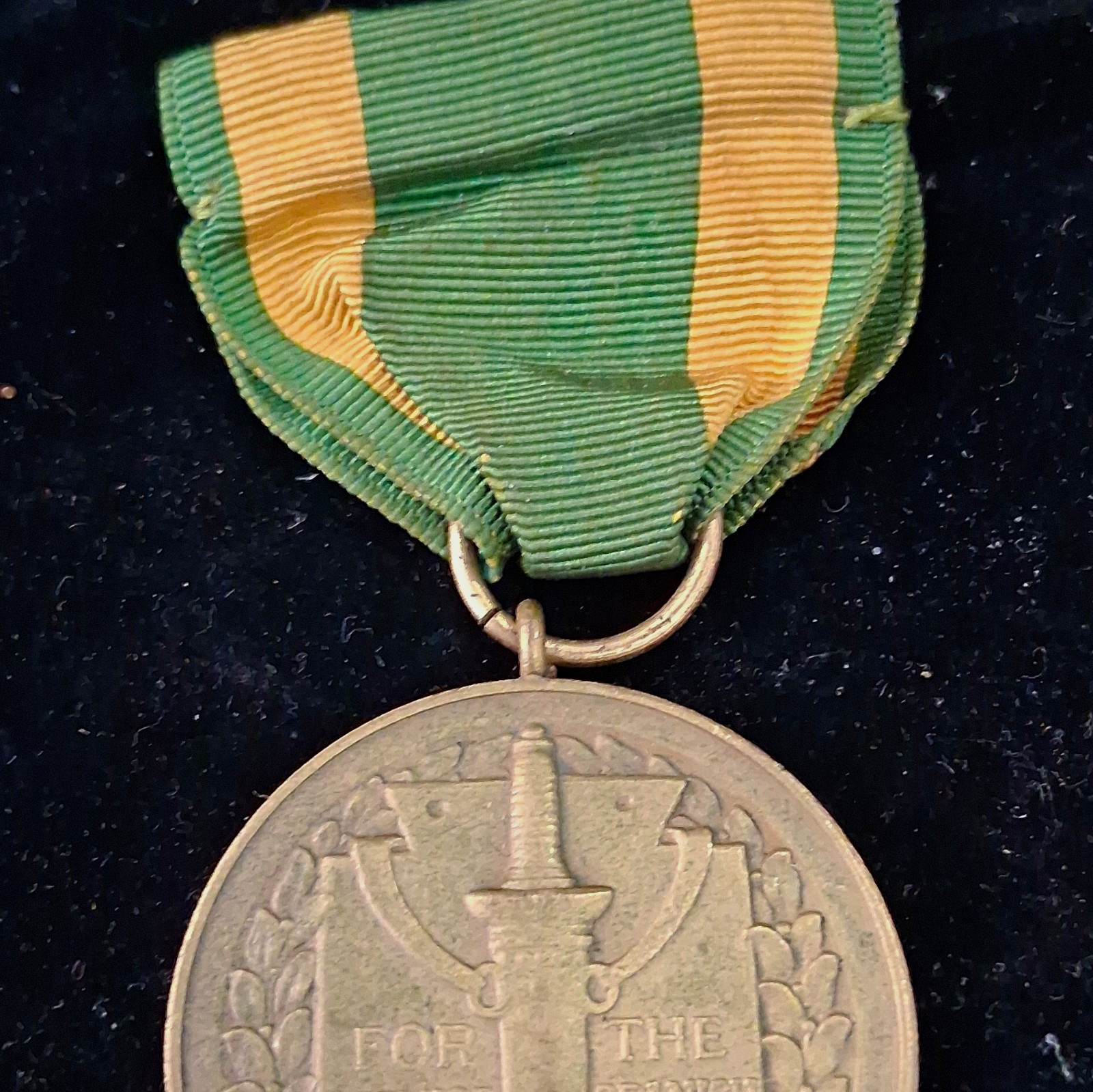 Spanish-American War Service Medal, Green & Yellow Ribbon w/ Ribbon Bar