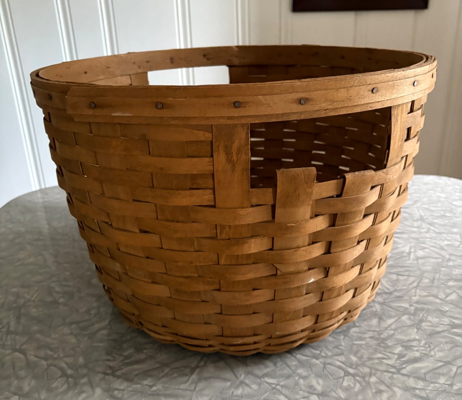 Vintage Longaberger Classic Corn Basket 1985 Signed Large Round Laundry 17 x 11