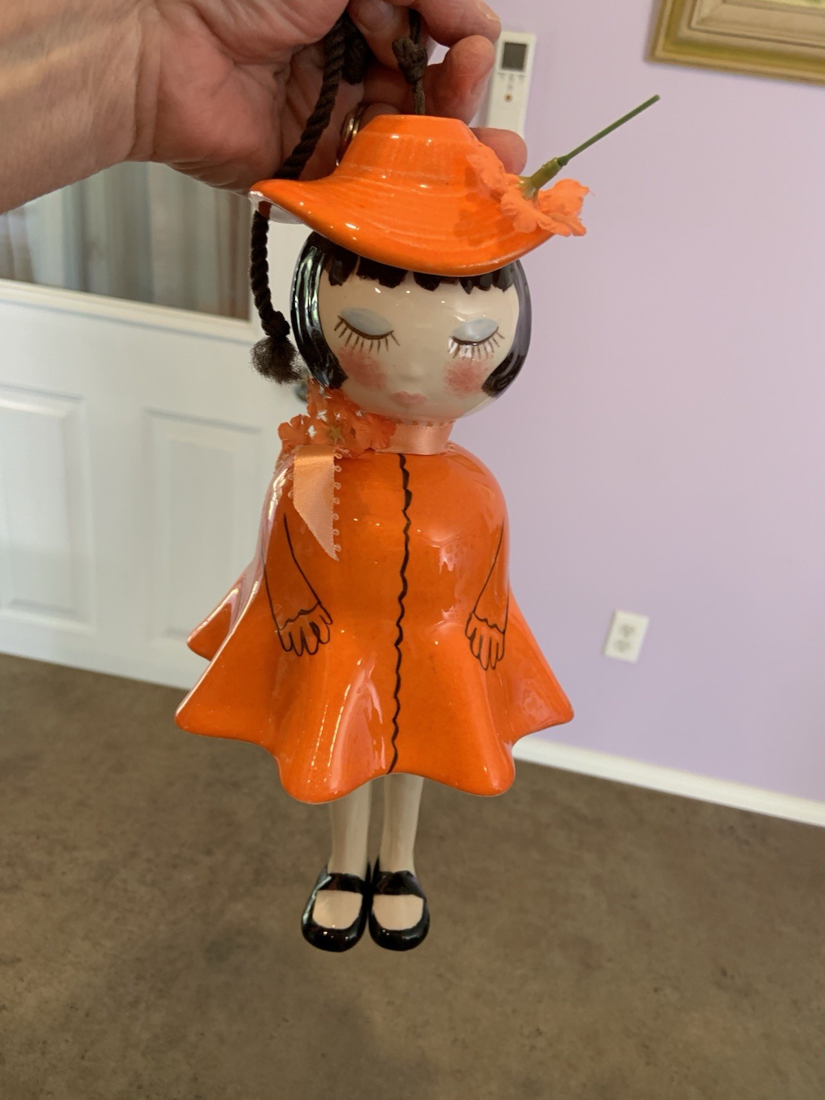 Vtg Mod Girl Bell/Chime Figurine 1970’s Ceramic Japan Closed Eyes Blush Cheeks