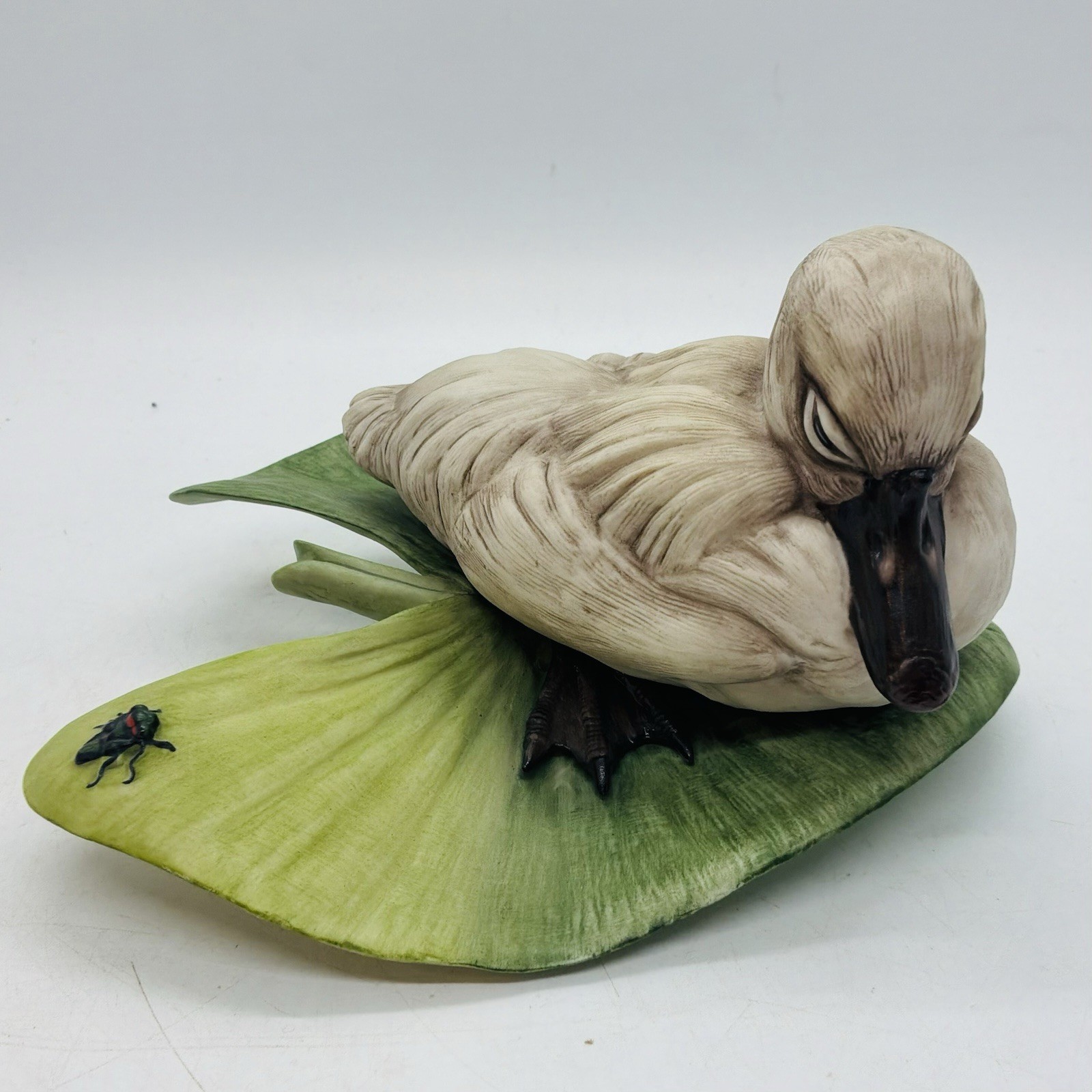 Boehm Porcelain USA (Baby Swan) CYGNET&BUG ON LILY PAD Signed&Numbered 7”L x 4”W Boehm Porcelain USA (Baby Swan) CYGNET&BUG ON LILY PAD Signed&Numbered 7”L x 4”W