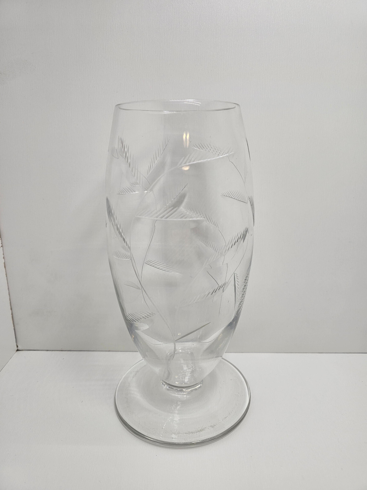Vintage Crystal Clear Etched Stem Leaves Pattern Pedestal Vase 9.25\ Vintage Crystal Clear Etched Stem Leaves Pattern Pedestal Vase 9.25\
