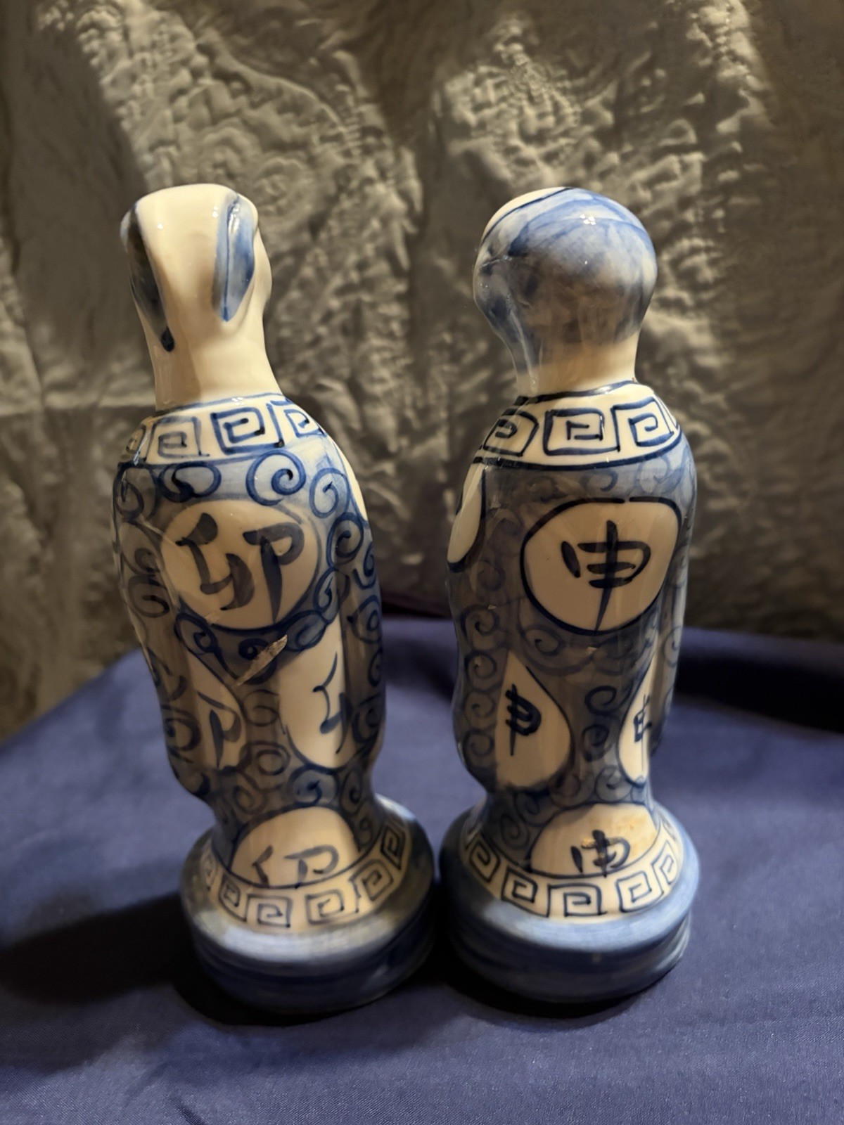 VTG  asian animal White /Blue figurines. Pair