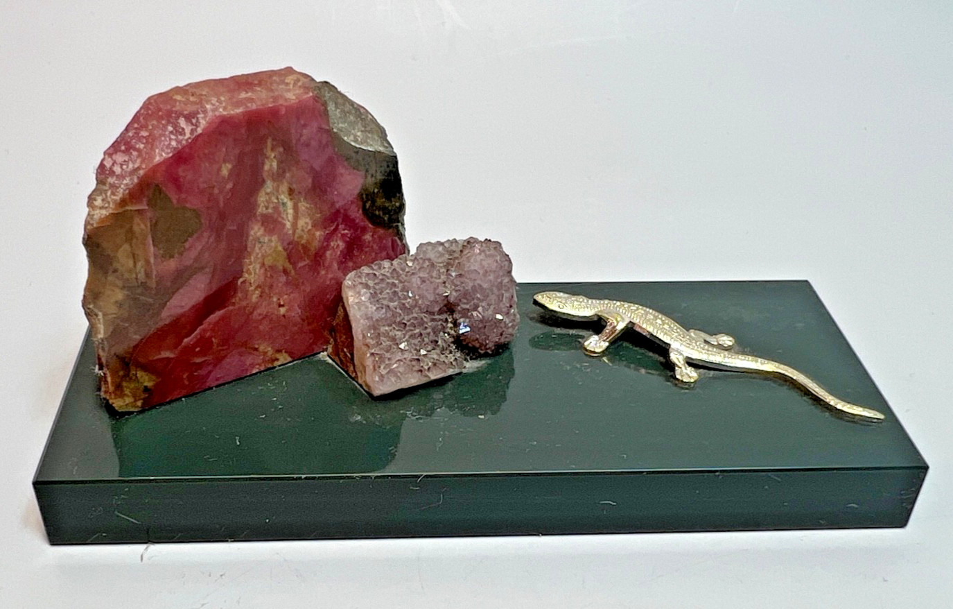 VTG Russian Ural Rock Crystal Geode Specimen Figurine Rhodonite Amethyst Jasper