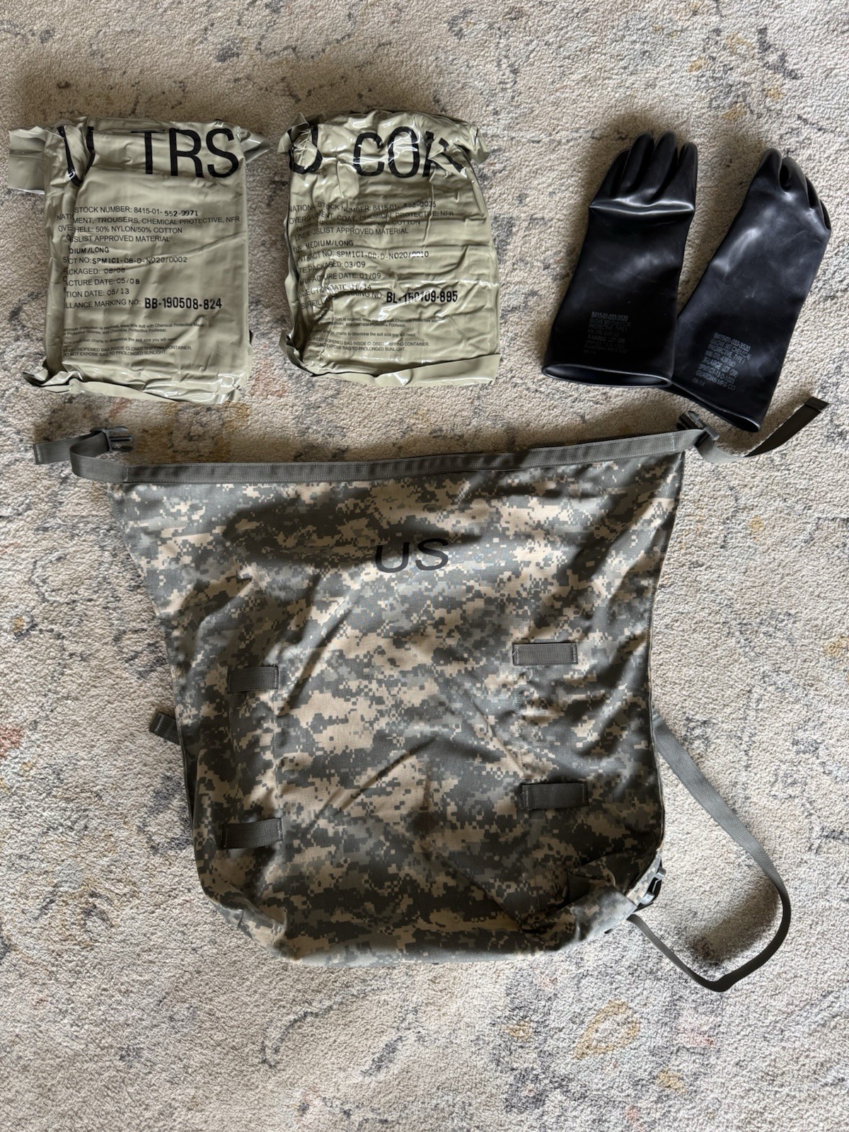 USGI JSLIST NBC Gear Bag ACU UCP Digital Camo w/ Coat, Trousers, and Gloves USGI JSLIST NBC Gear Bag ACU UCP Digital Camo w/ Coat, Trousers, and Gloves