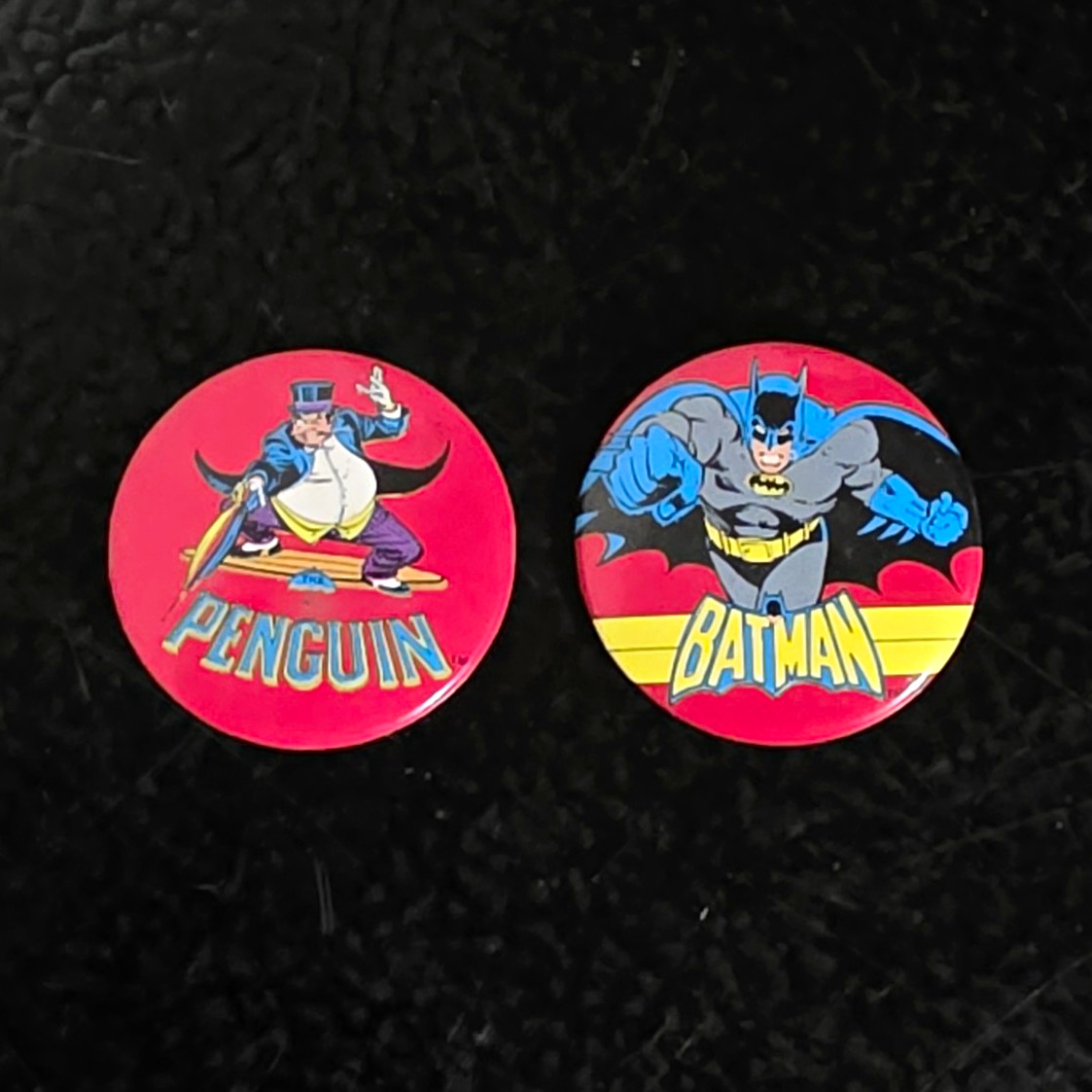 Lot of Vintage Pin Badges Batman Penguin