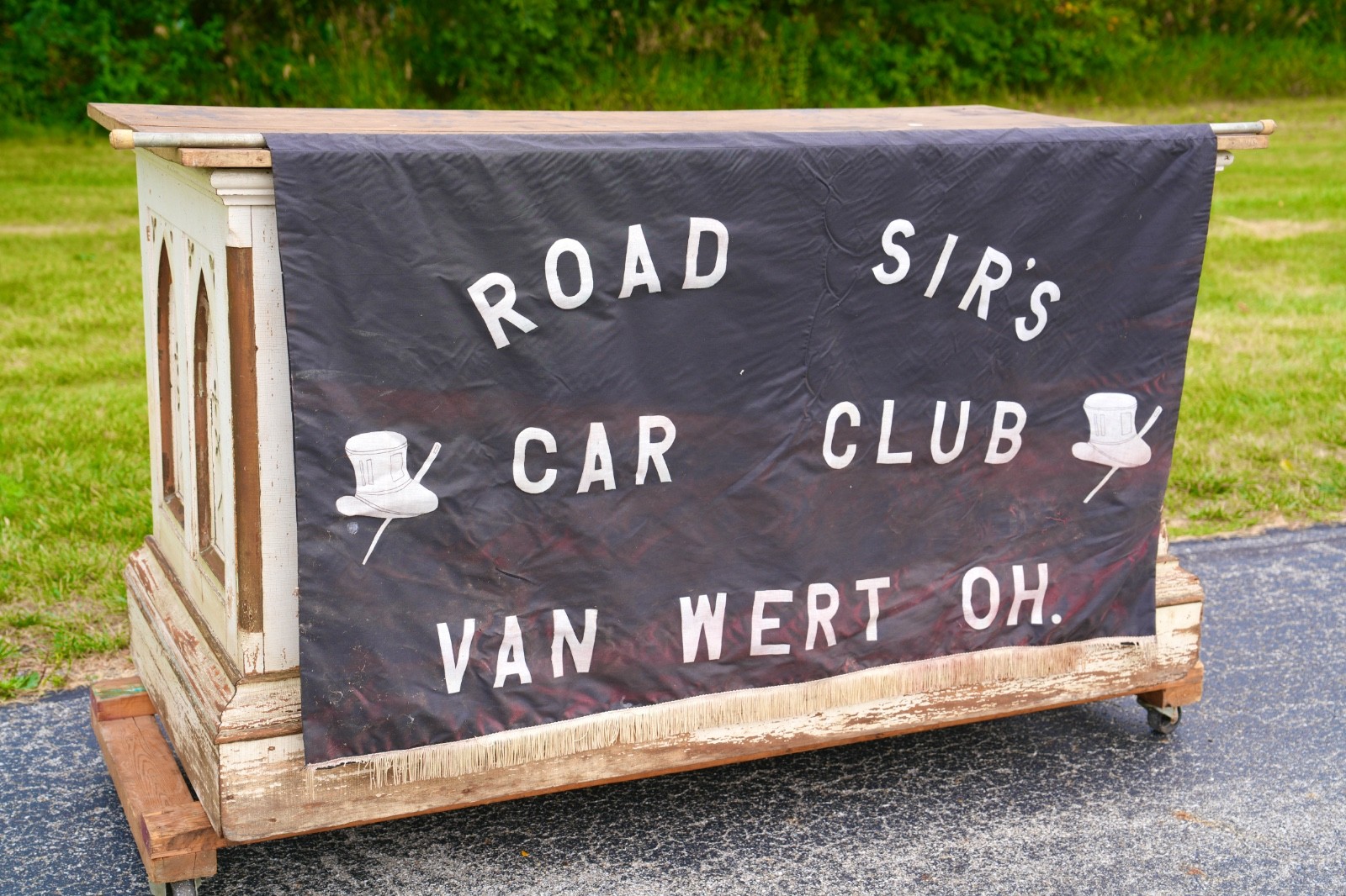 Vintage Car Club Plaque Road Sir\'s Flag Antique Top Hat Banner Van Wert Ohio