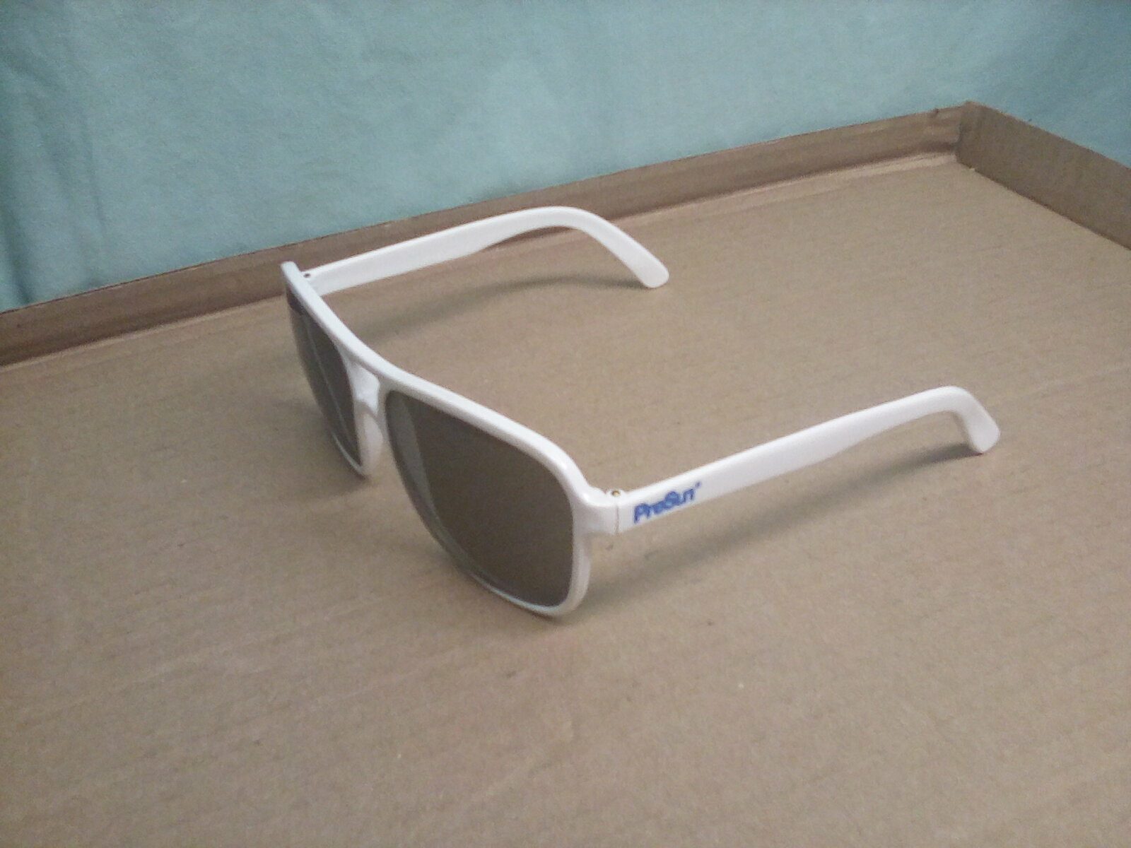 Vintage Rare 1986 PreSun  Lotion Sunglasses Westwood 80’s white DL39