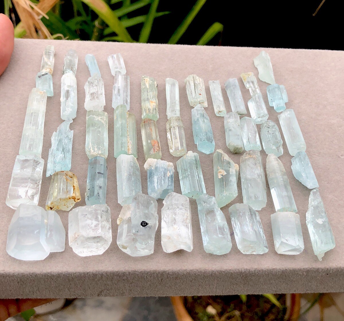100 Grm Top Class Aqumarine Crystal Natural Colour Shiger Pakistan 100 Grm Top Class Aqumarine Crystal Natural Colour Shiger Pakistan