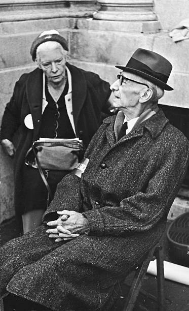 Dorothy Day & A. J. Muste Sit Together 1965 OLD PHOTO 1 Dorothy Day & A. J. Muste Sit Together 1965 OLD PHOTO 1