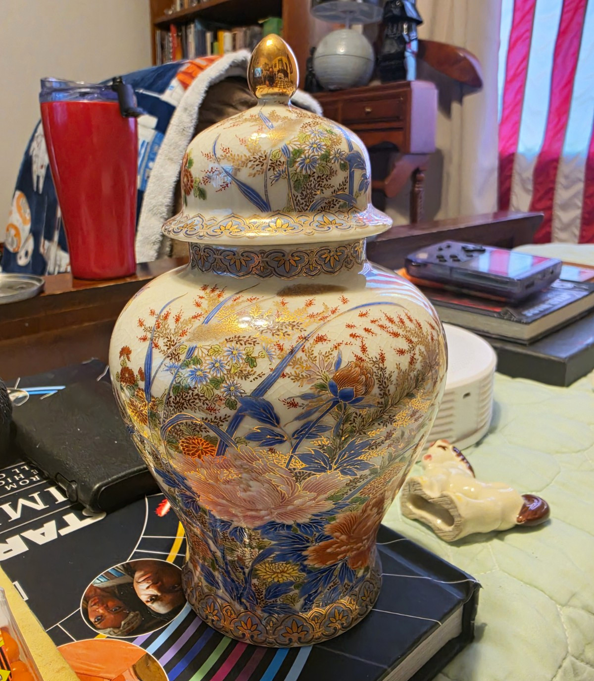 Antique Meiji Period Japanese Satsuma Vase With Mark Antique Meiji Period Japanese Satsuma Vase With Mark