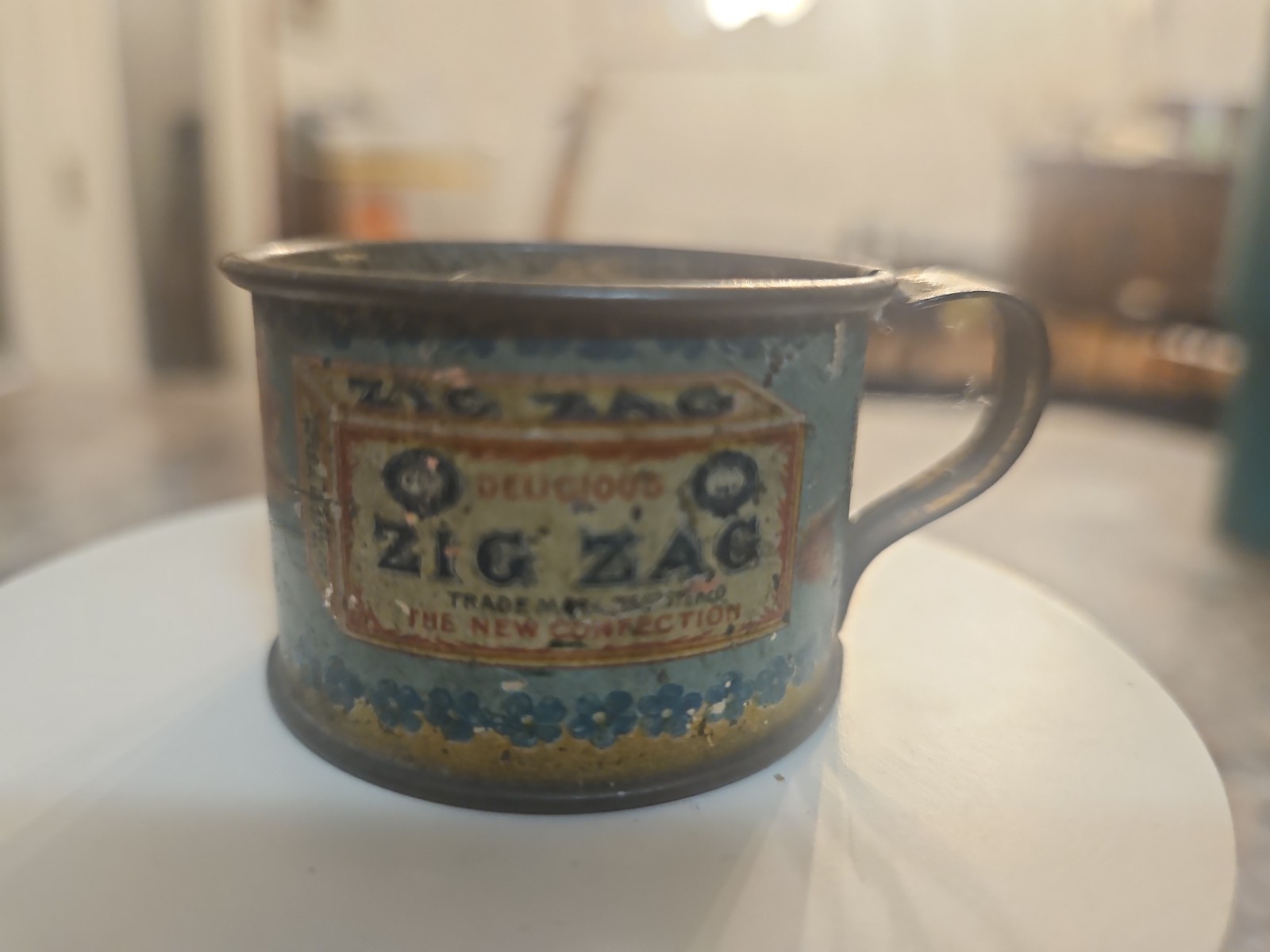 Zig Zag Tin Cup ANTIQUE Food Confection D.L Clark Advertising Mckeesport, PA Zig Zag Tin Cup ANTIQUE Food Confection D.L Clark Advertising Mckeesport, PA