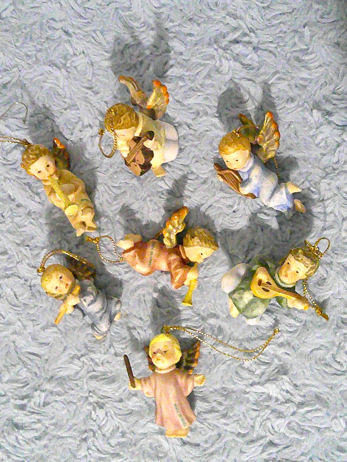 Goebel Berta Hummel 7 Mini Angel Christmas Ornaments - Littlest Musicians 1996 Goebel Berta Hummel 7 Mini Angel Christmas Ornaments - Littlest Musicians 1996