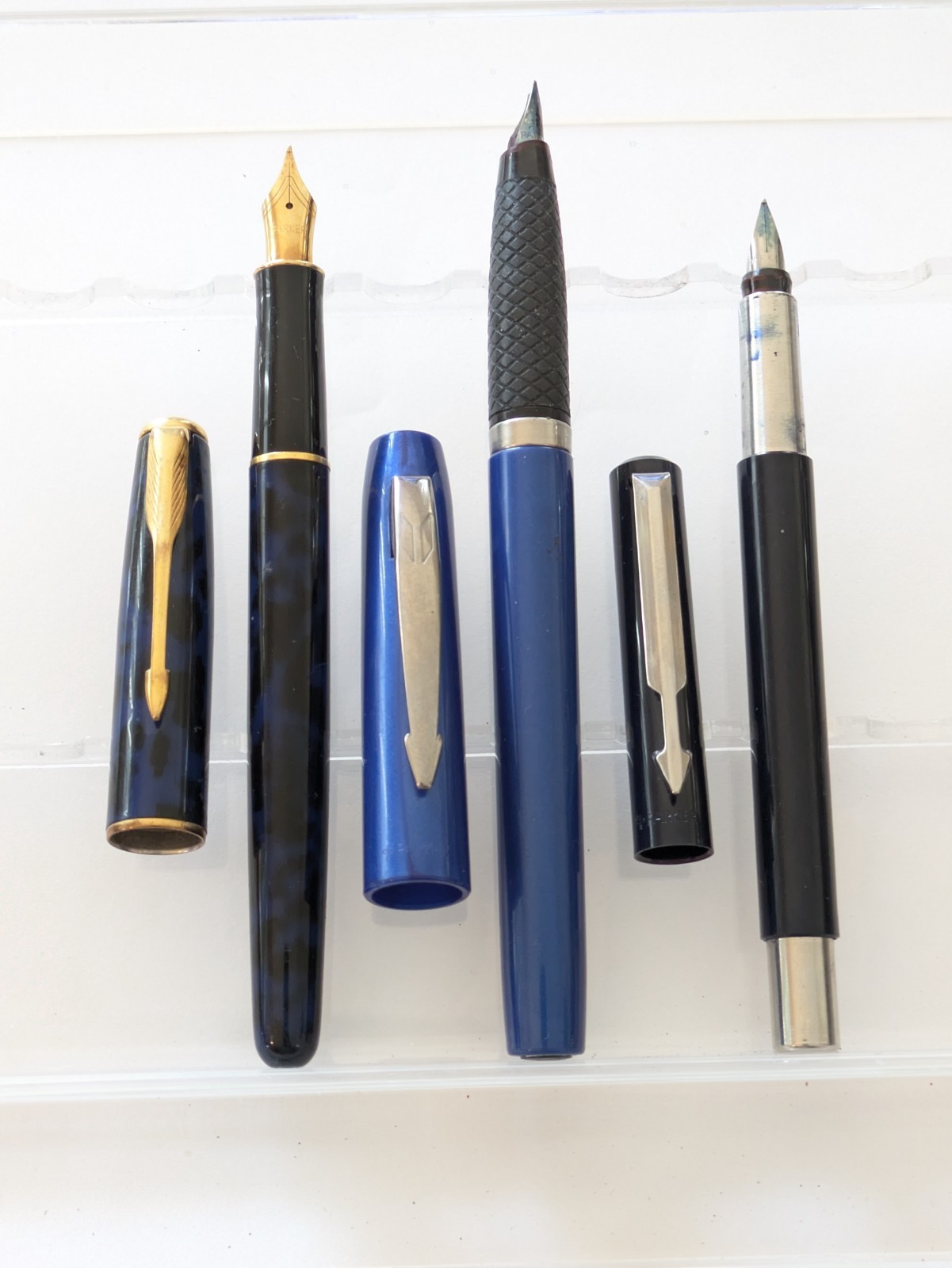 Vtg 3x Parker Fountain Pen Lot - Steel Nibs - Blue Lacque Sonnet Vtg 3x Parker Fountain Pen Lot - Steel Nibs - Blue Lacque Sonnet