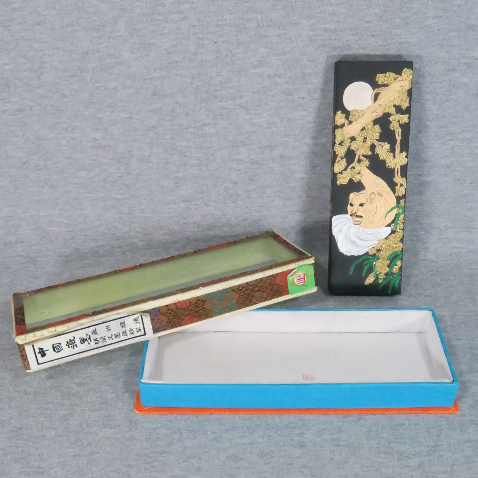 Hu Kaiwen Chinese Hui Ink Stick Calligraphy Brush Painting Gold Tiger Floral Hu Kaiwen Chinese Hui Ink Stick Calligraphy Brush Painting Gold Tiger Floral