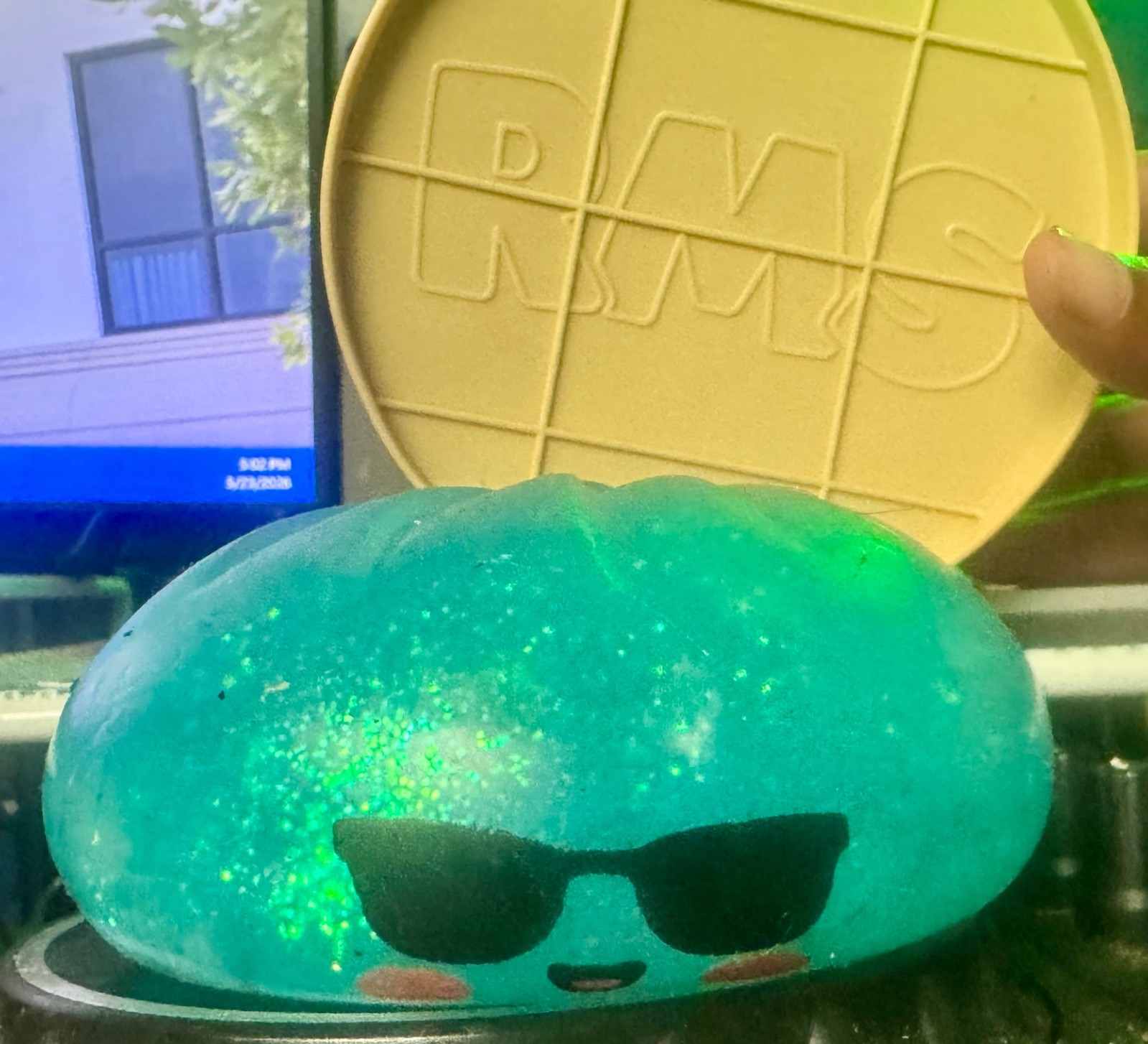 New 🆕 Rare viral seashell glitter dumping New 🆕 Rare viral seashell glitter dumping