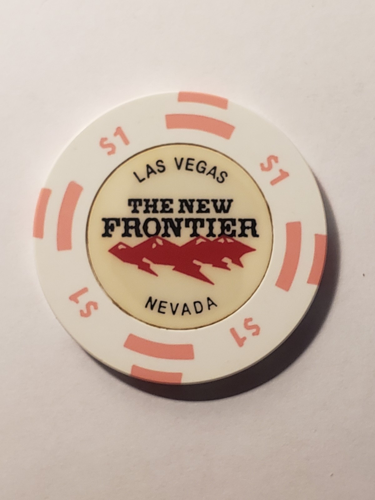 1.00 Casino Chip The NEW FRONTIER CASINO Las Vegas Nevada