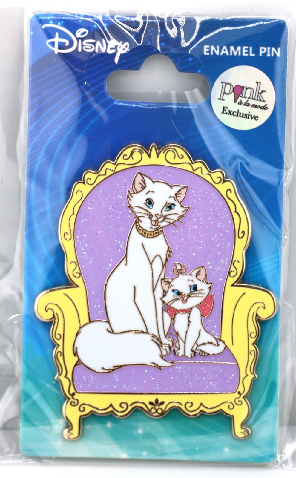Disney PALM - Duchess and Marie - Sitting on Glitter Chair - Aristocats pin Disney PALM - Duchess and Marie - Sitting on Glitter Chair - Aristocats pin