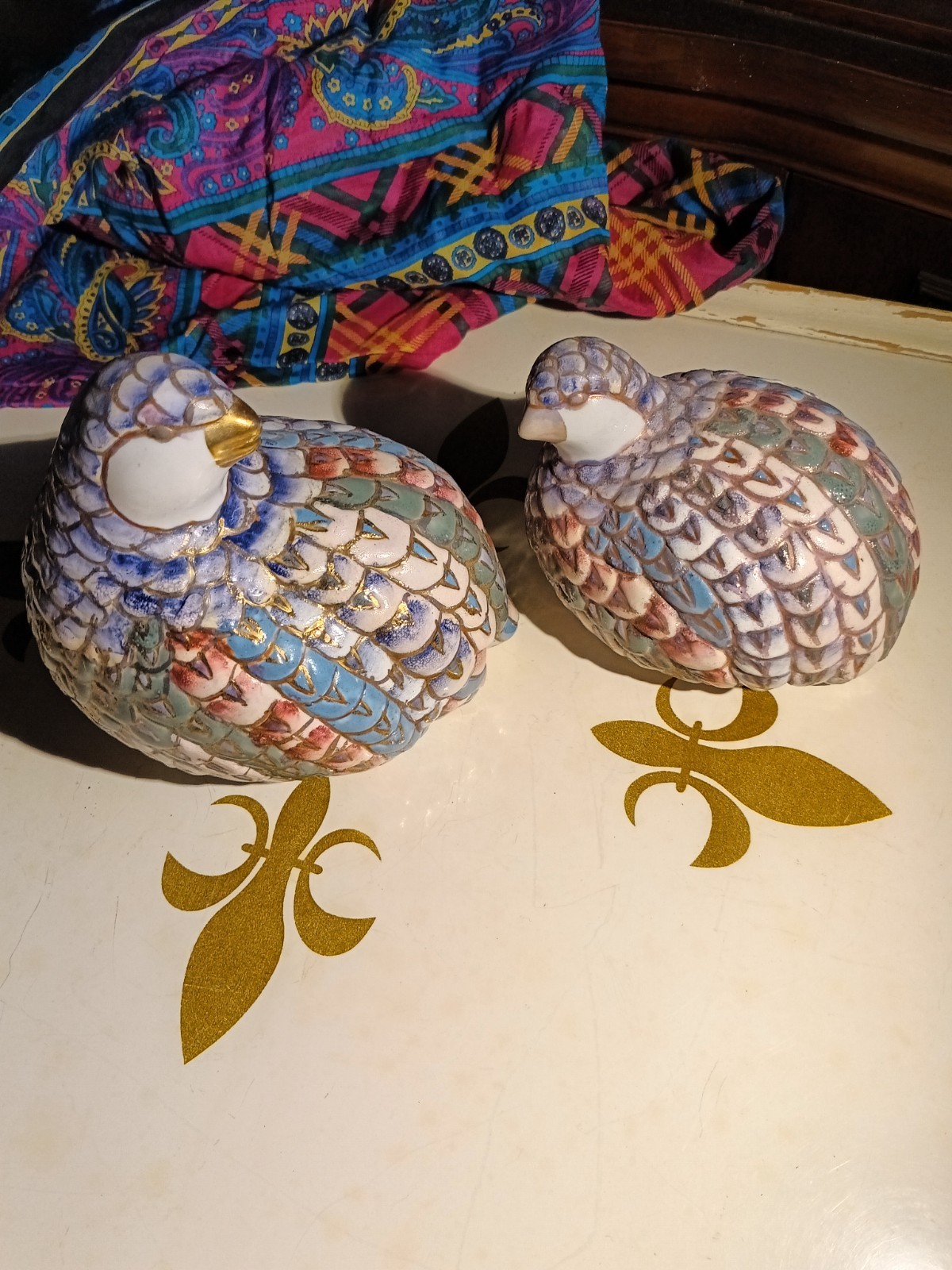 Vintage Toyo Ceramic/Porcelain Hand Painted Gilded Trimmed Quail Figurine Pair. Vintage Toyo Ceramic/Porcelain Hand Painted Gilded Trimmed Quail Figurine Pair.