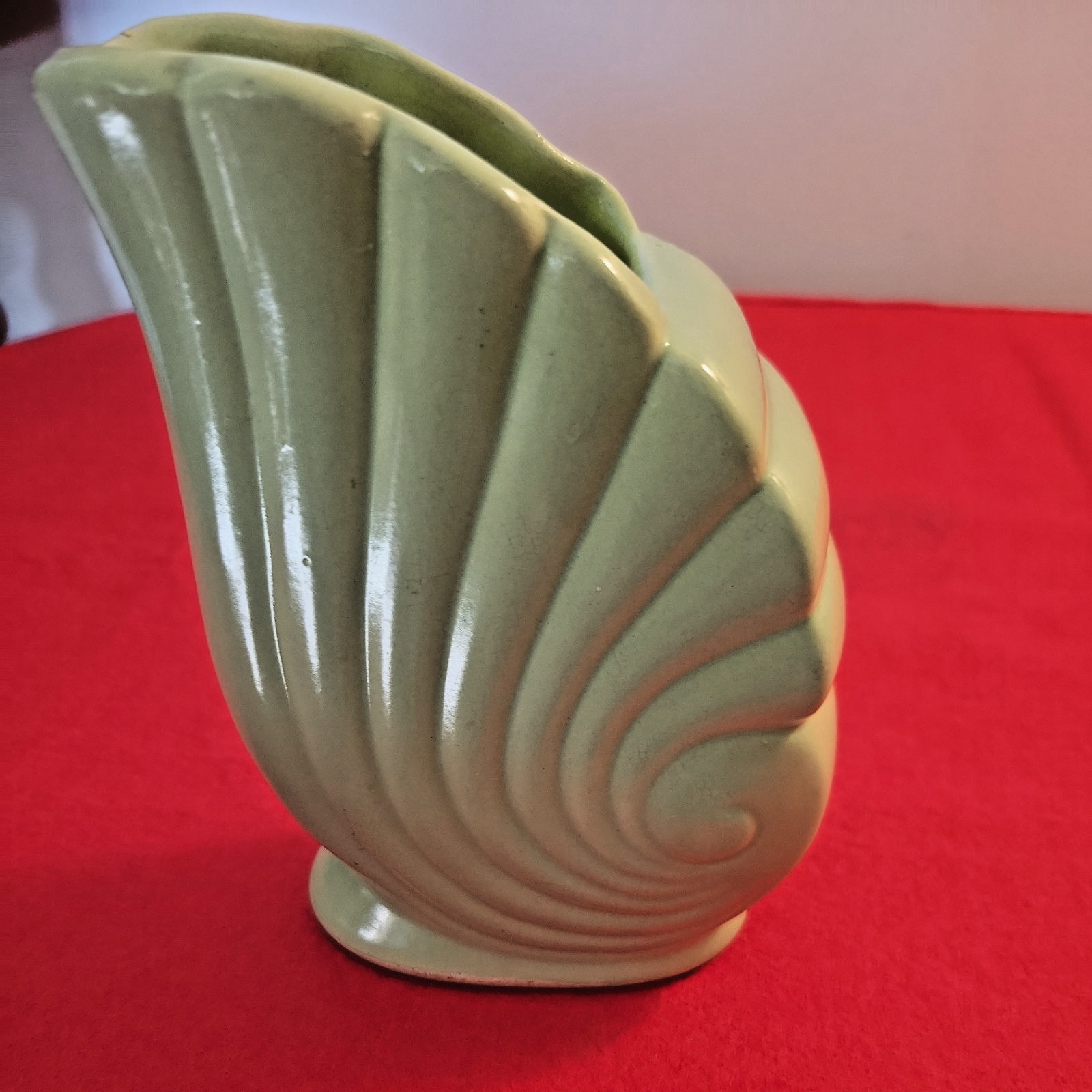 Vintage Mid Century Green Nautilus Sea Shell Ceramic Vase Planter 6.5 Inch MCM