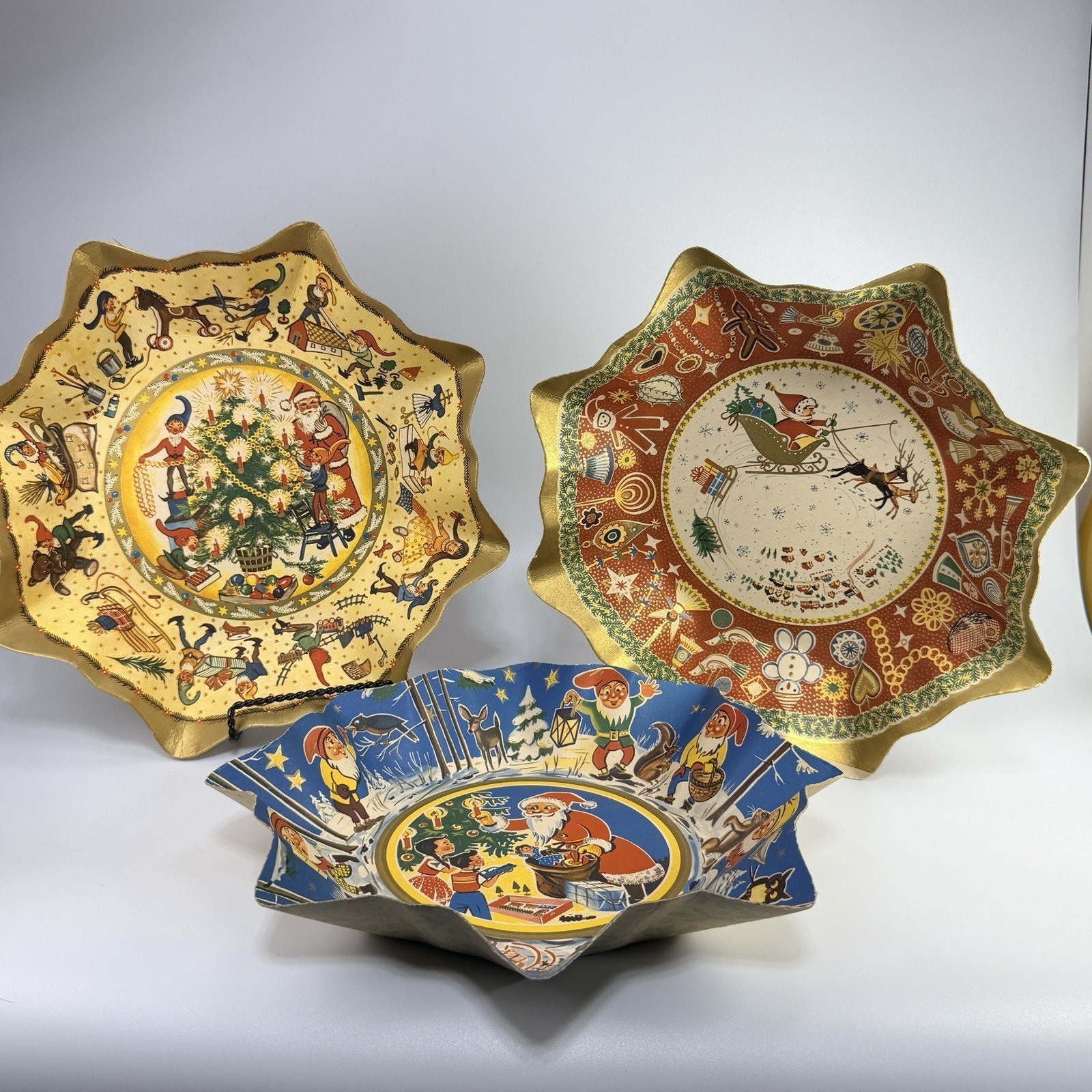 Set 3 Vtg German Paper Mache Christmas Bowls Trays Elves Santa Sleigh Tree 12