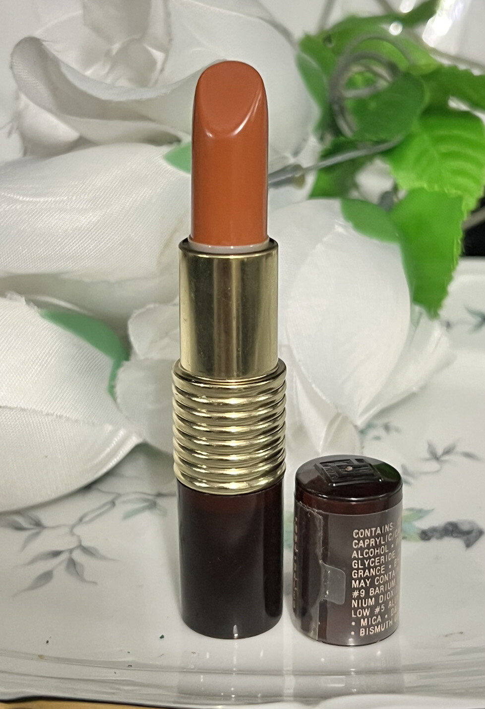 VINTAGE REVLON COLLECTIBLE SUPER LUSTROUS LIPSTICK NEW SUMMERTAN VINTAGE REVLON COLLECTIBLE SUPER LUSTROUS LIPSTICK NEW SUMMERTAN