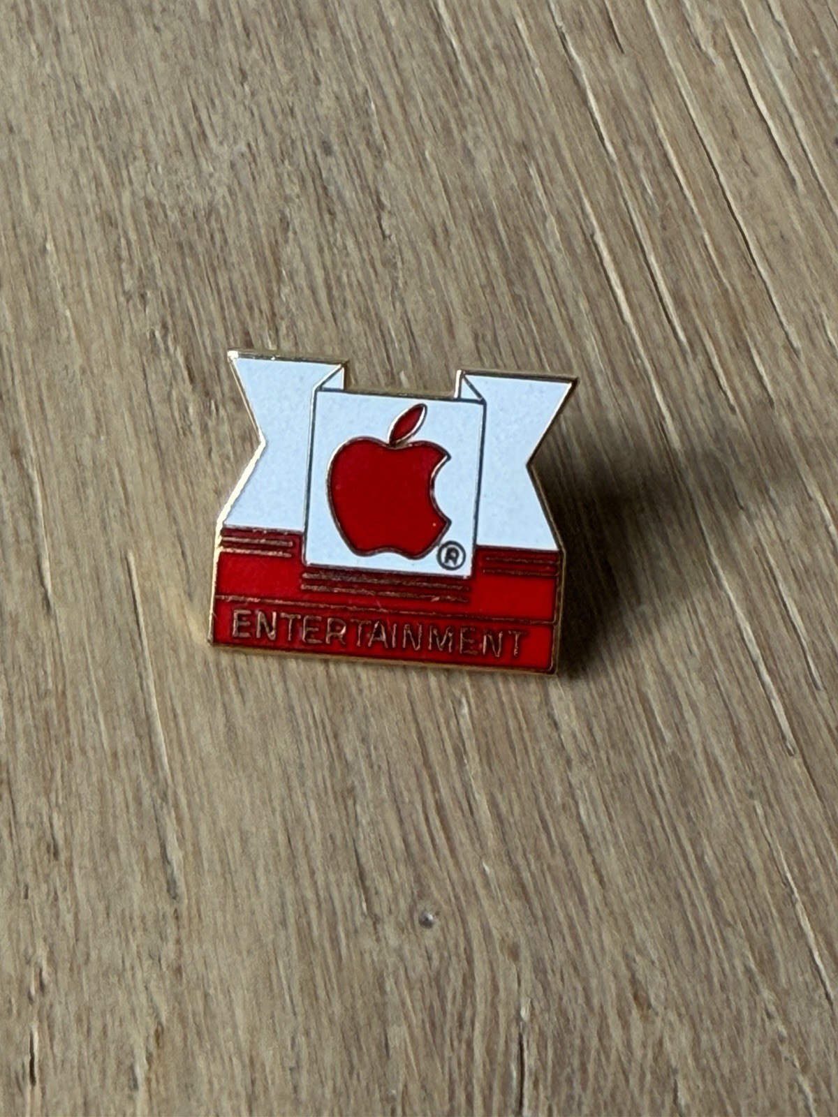 Rare 1980s Apple Computer Entertainment Lapel Pin