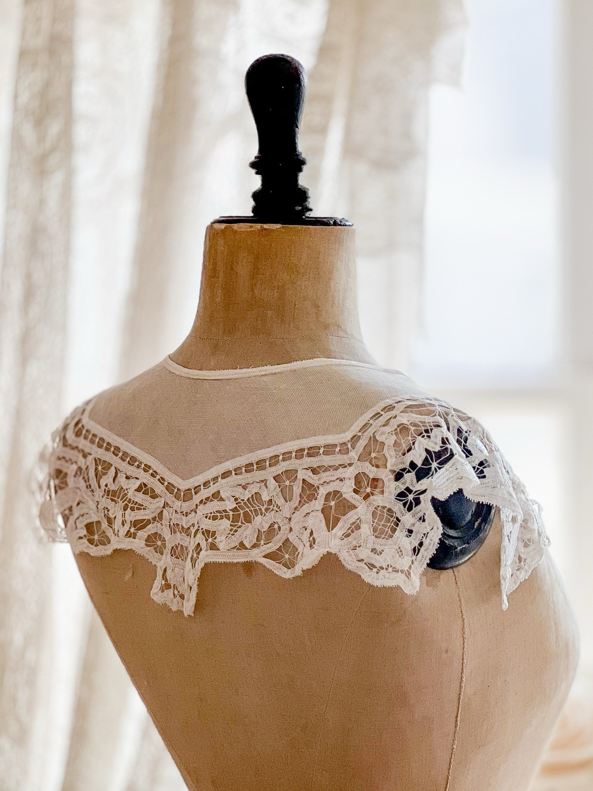 Antique Battenberg Tape Lace Trimmed Collar Edwardian Victorian Shoulder Cover