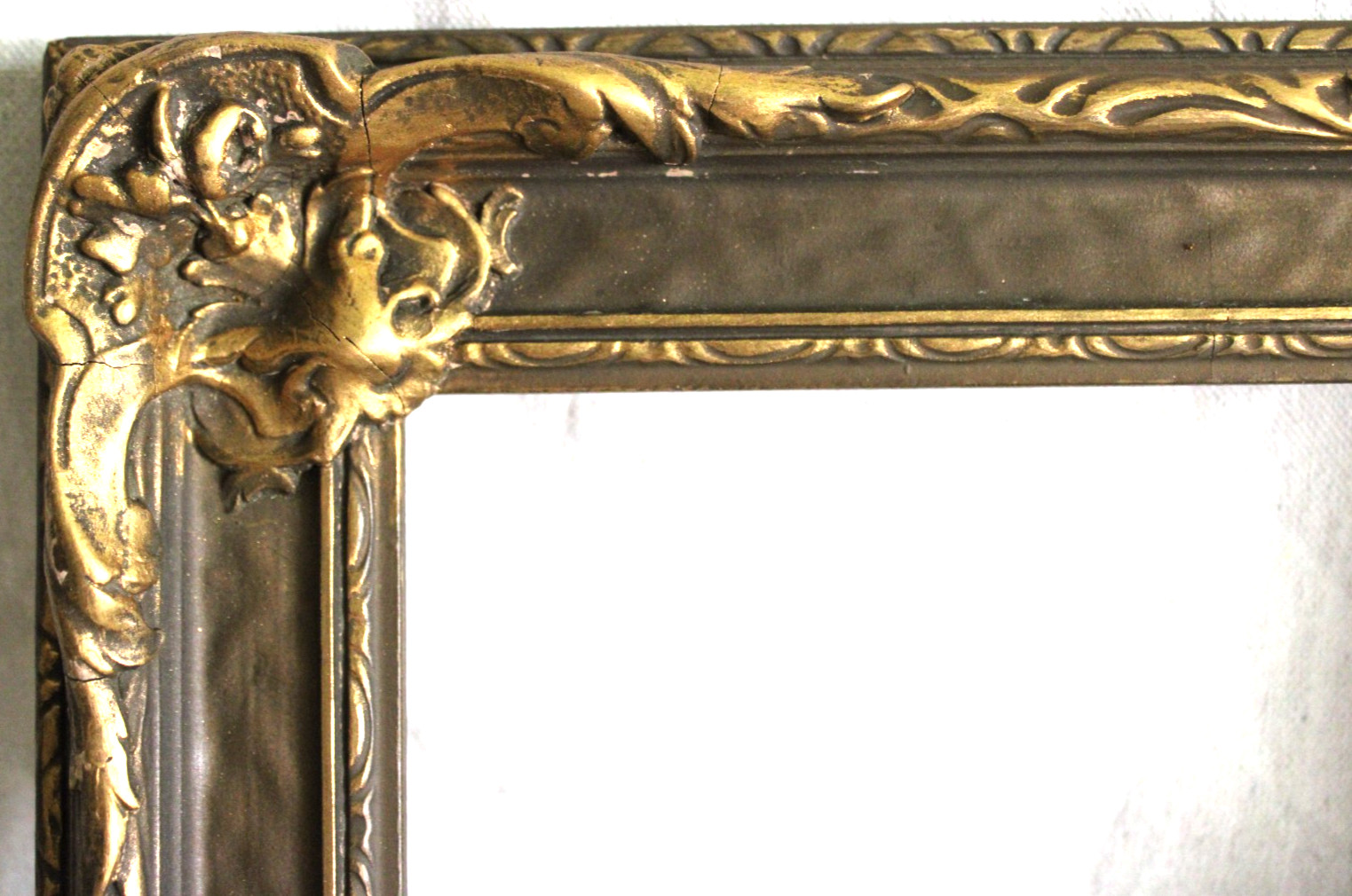 SUPERB ANTIQUE WOOD FITS 6 X 8