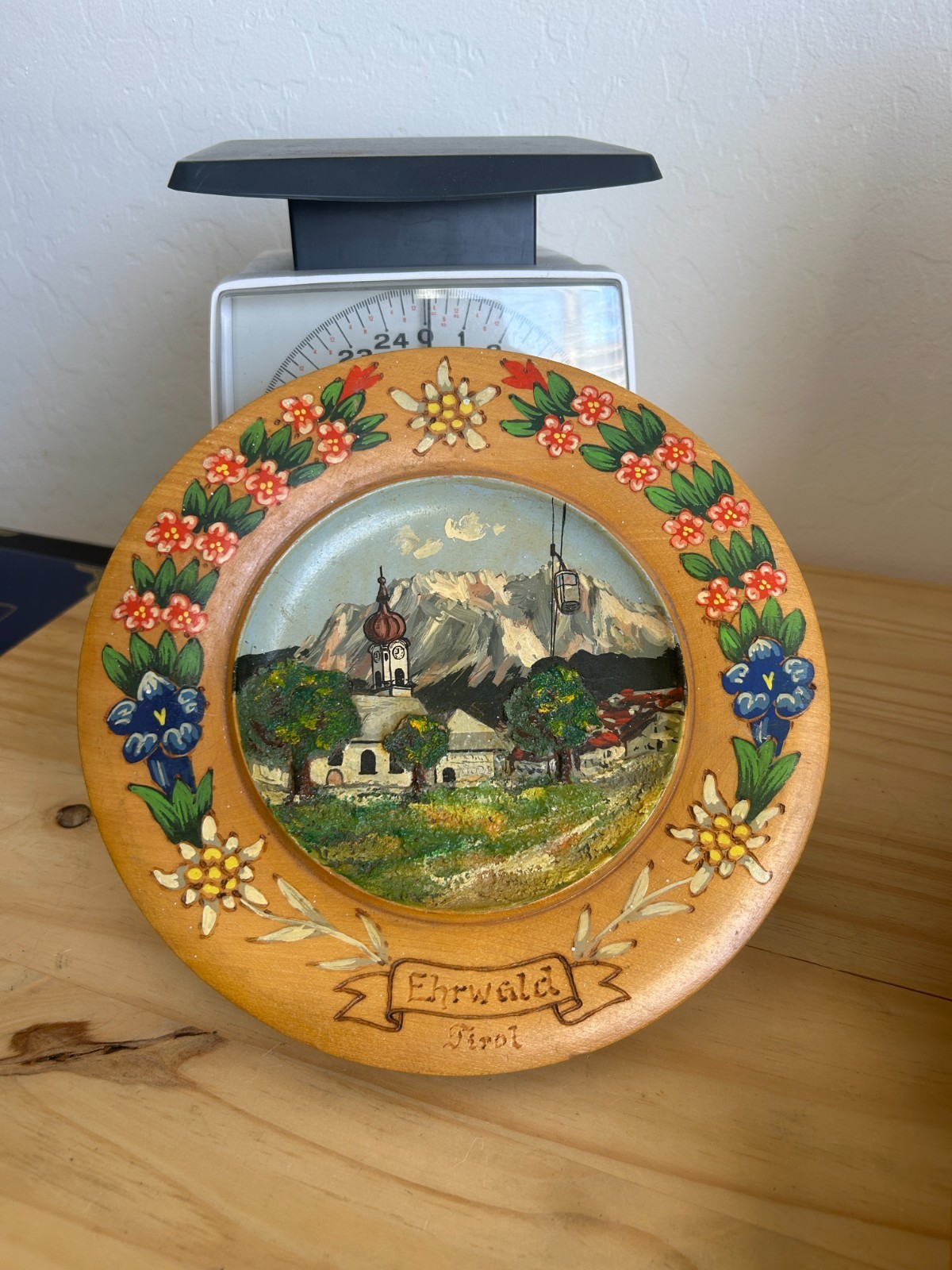 Vintage Hand-Painted Wooden Alpine Musical Wall Plate – Ehrwald, Tirol (Austria) Vintage Hand-Painted Wooden Alpine Musical Wall Plate – Ehrwald, Tirol (Austria)
