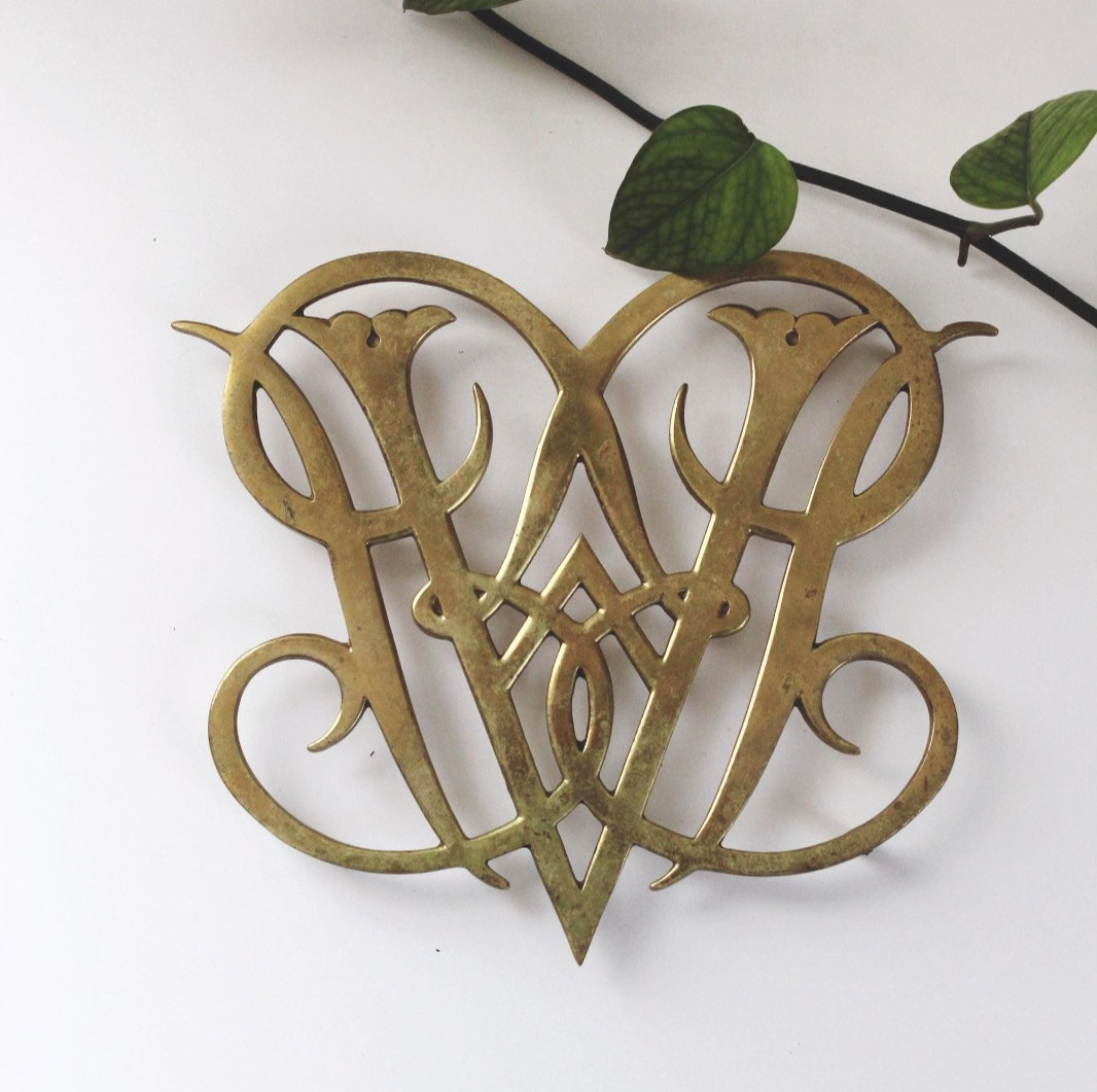 Vintage Brass Williamsburg Trivet or Wall Hanging Vintage Brass Williamsburg Trivet or Wall Hanging