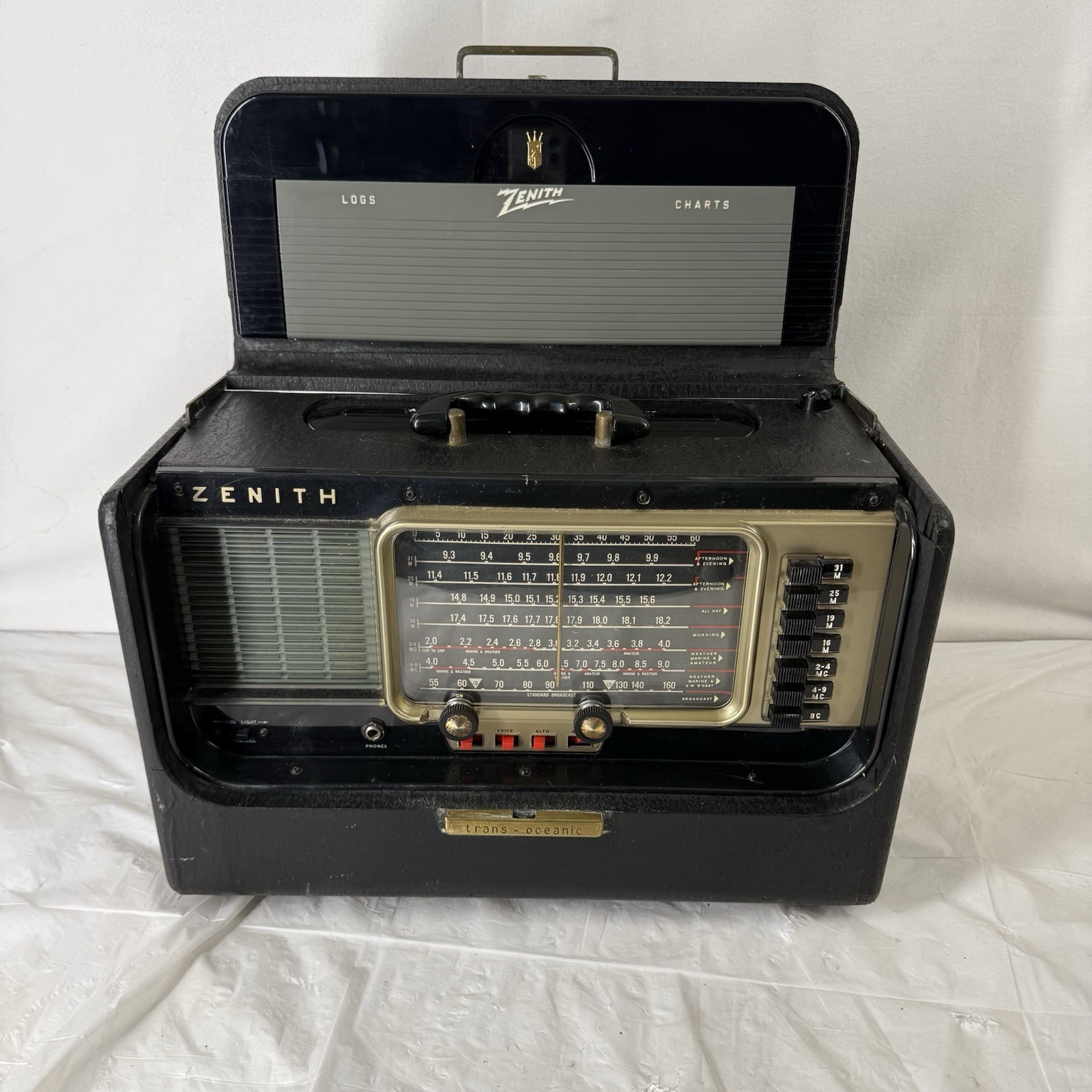 E1 Vintage Zenith R600 Trans-Oceanic Wave Magnet Tube Radio Untested No Pwr Cord