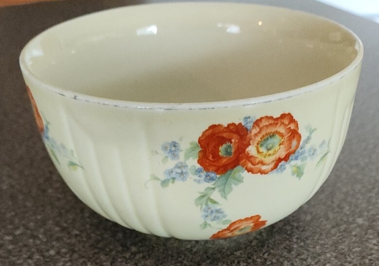 Vintage Hall's Superior ~ ORANGE POPPY ~ 6.25 Vintage Hall's Superior ~ ORANGE POPPY ~ 6.25