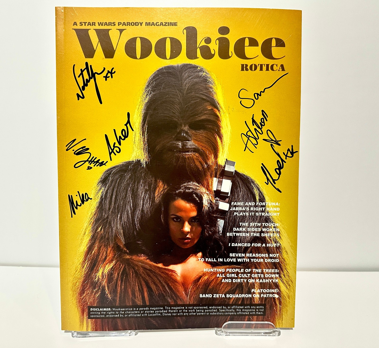 *VERY RARE SIGNED EDITION* WookieeRotica #1 Star Wars Parody Magazine - NM 9.0 *VERY RARE SIGNED EDITION* WookieeRotica #1 Star Wars Parody Magazine - NM 9.0