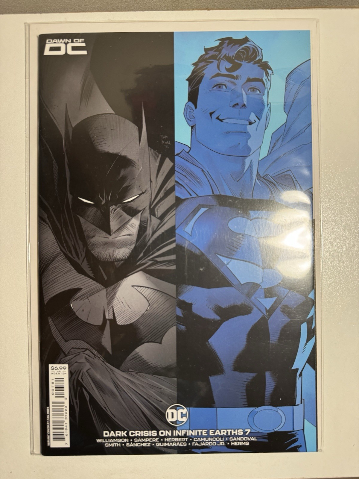 Dark Crisis On Infinite Earths #7 Dan Mora Batman Superman Variant DC 2023 Dark Crisis On Infinite Earths #7 Dan Mora Batman Superman Variant DC 2023