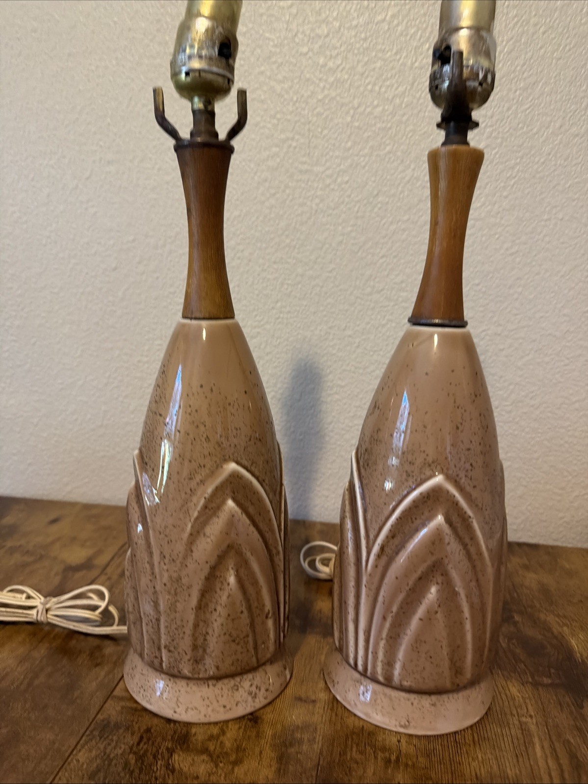 Vintage 1960\'s Mid Century Modern Glazed Ceramic Table Lamp Retro 1960\'s Nice